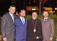 Dans la siège de la Comunità Incontro à Mulino Silla (Terni - Italie), avec r.Mirco, S.E.Mgr. Battikha et r.Carlo (Sept '04)